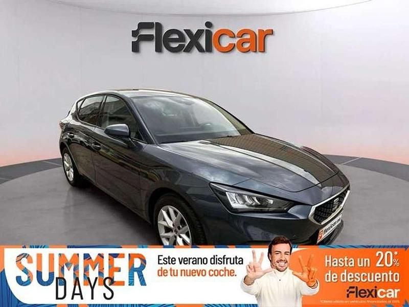 Gris Usado 2022 Seat Leon Style Familiar | 17.290 € (Precio justo) - Imagen 1/4