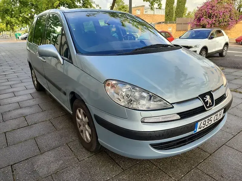 Usado Peugeot 807 130 CV (95 kW) 2004 Azul Monovolumen