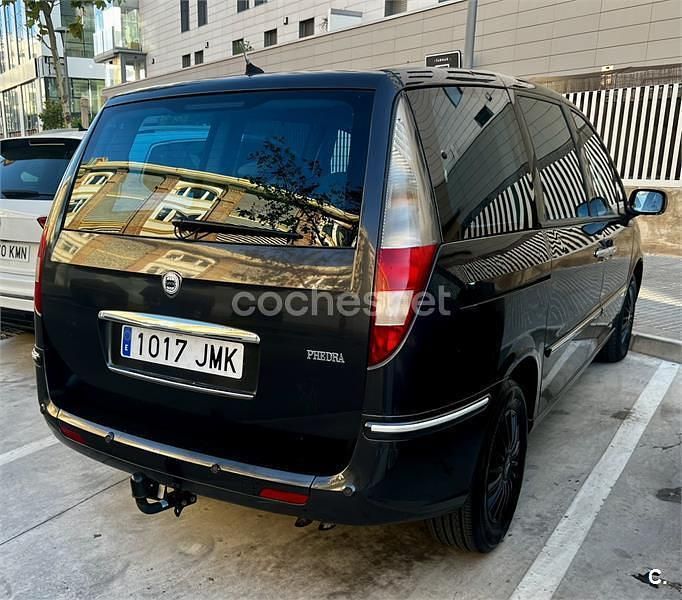 Usado Lancia Phedra 128 CV (94 kW) 2005 Negro Monovolumen