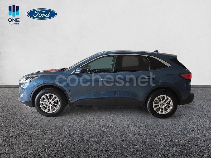 Usado Ford Kuga Titanium 225 HP (165 kW) 2023 Azul SUV