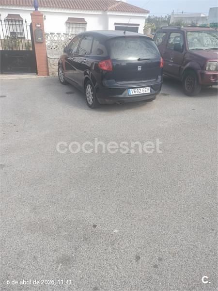 Usado Seat Altea Ecomotive 105 CV (77 kW) 2010 Negro Monovolumen