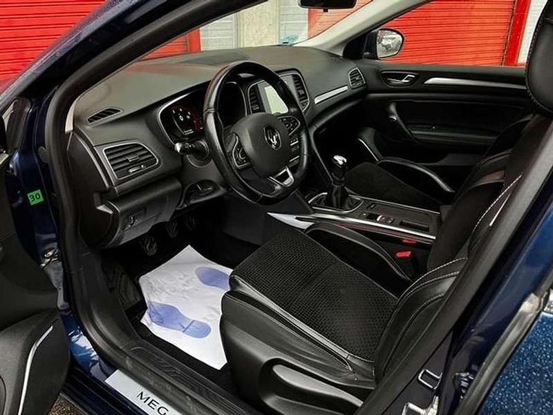 Usado Renault Mégane GrandTour Zen 131 CV (96 kW) 2017 Azul Familiar