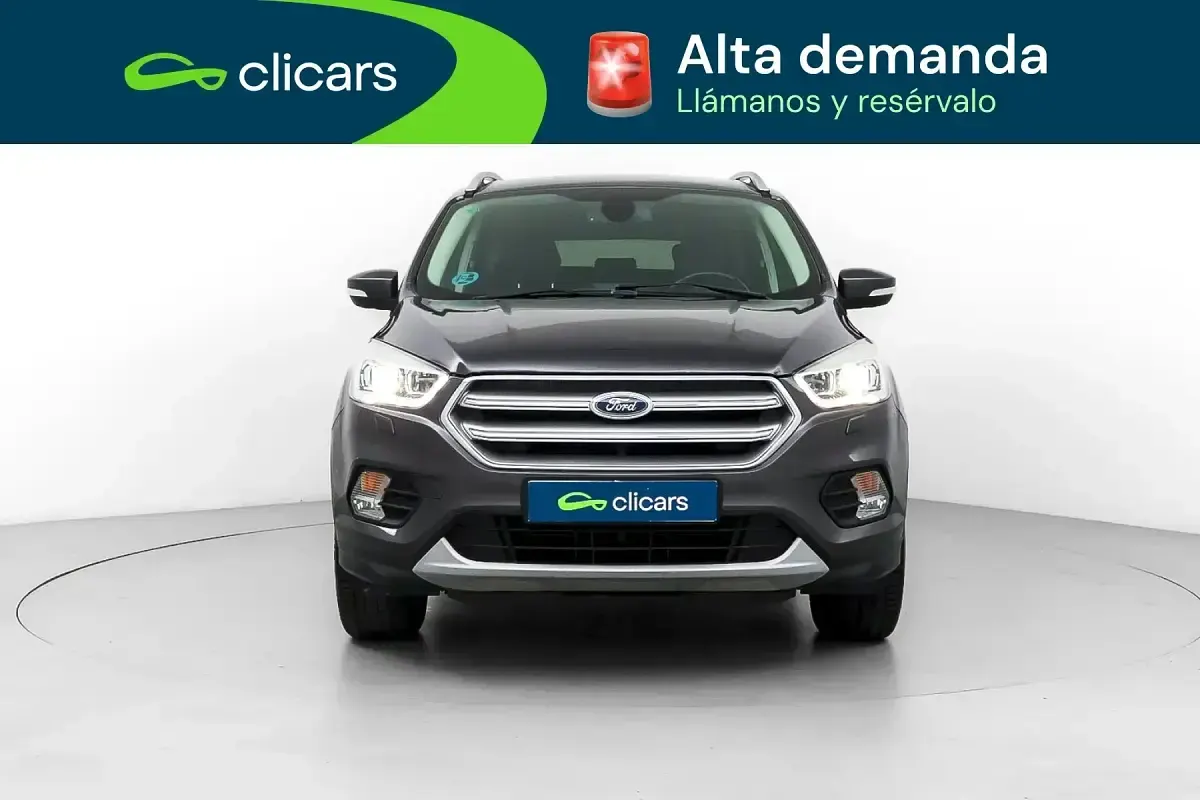 Usado Ford Kuga Titanium 150 CV (110 kW) 2018 Gris SUV