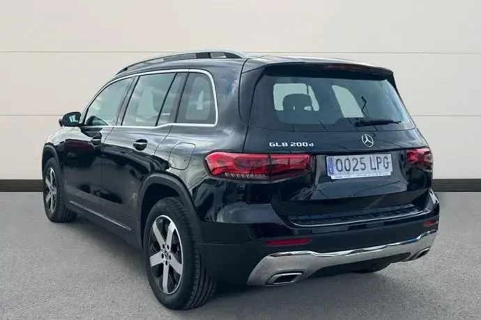 Usado Mercedes GLB200 151 CV (111 kW) 2021 Negro SUV