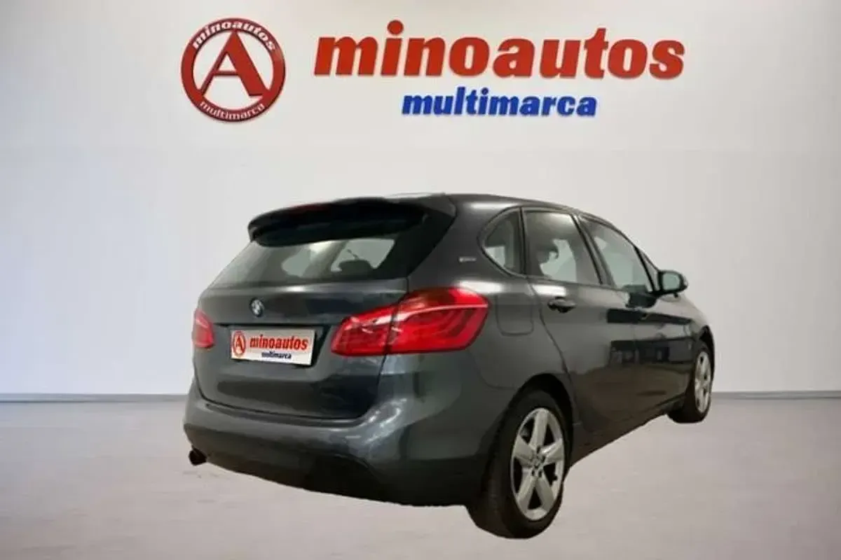 Usado BMW 225 iPerformance 224 CV (164 kW) 2017 Gris Monovolumen