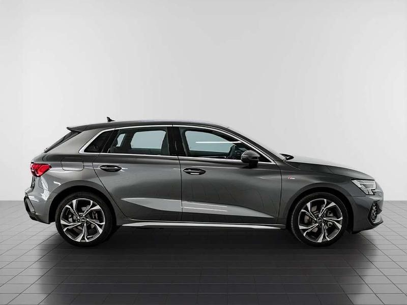 Usado Audi A3 Sportback e-tron S-Line 204 CV (150 kW) 2025 Gris Utilitario