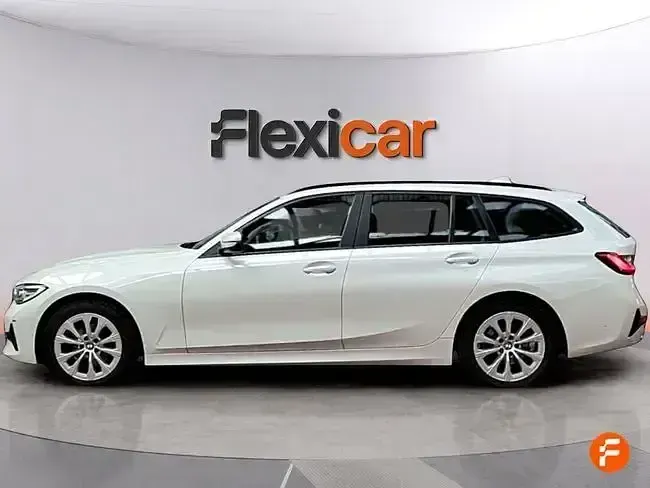 Usado BMW 318 150 CV (110 kW) 2021 Blanco Familiar