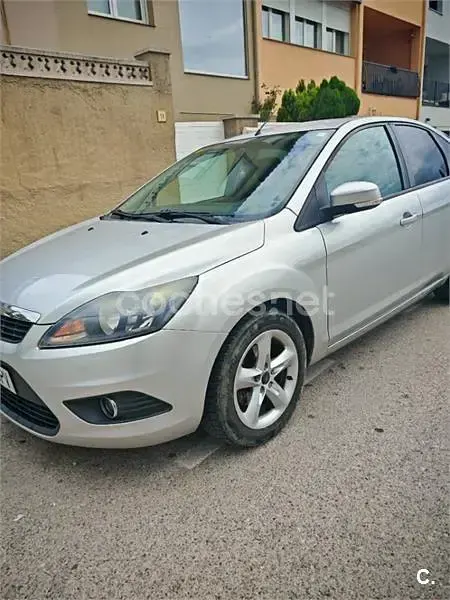 Usado Ford Focus Business Edition 90 CV (66 kW) 2009 Gris / plata Berlina