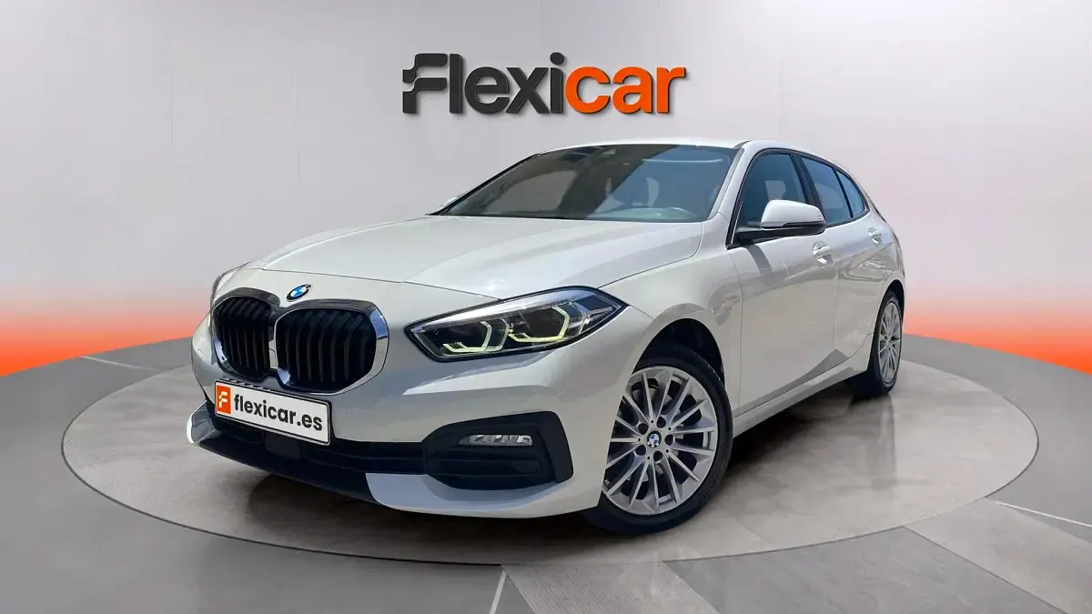 Usado BMW 118 136 CV (100 kW) 2023 Blanco Utilitario