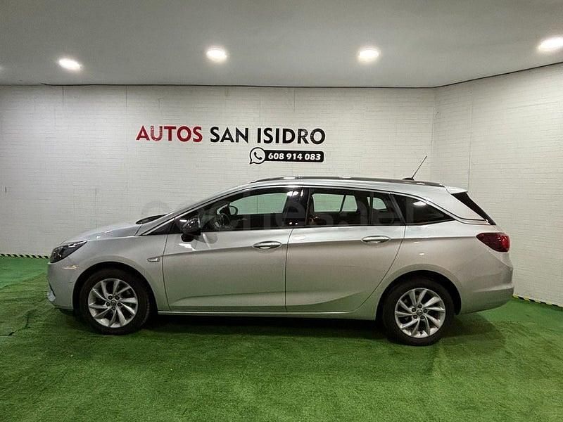 Gris / plata Usado 2021 Opel Astra Design & Tech Berlina | 12.500 € (Precio justo) - Imagen 1/4