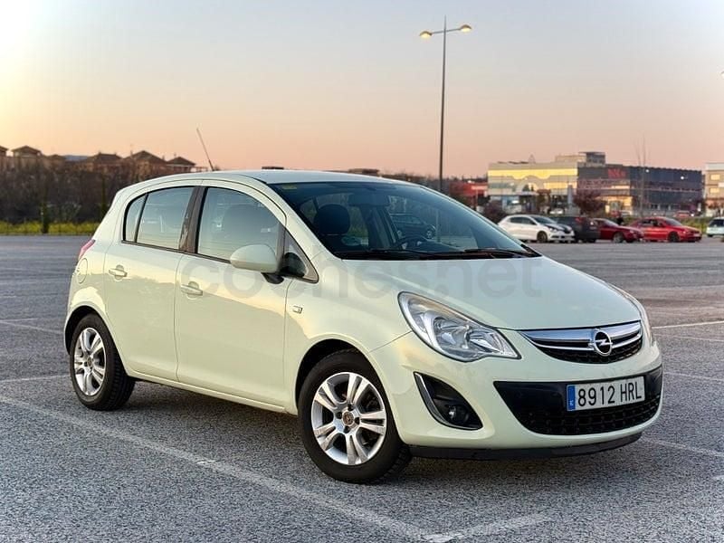 Usado Opel Corsa Selective 85 CV (62 kW) 2013 Blanco Utilitario