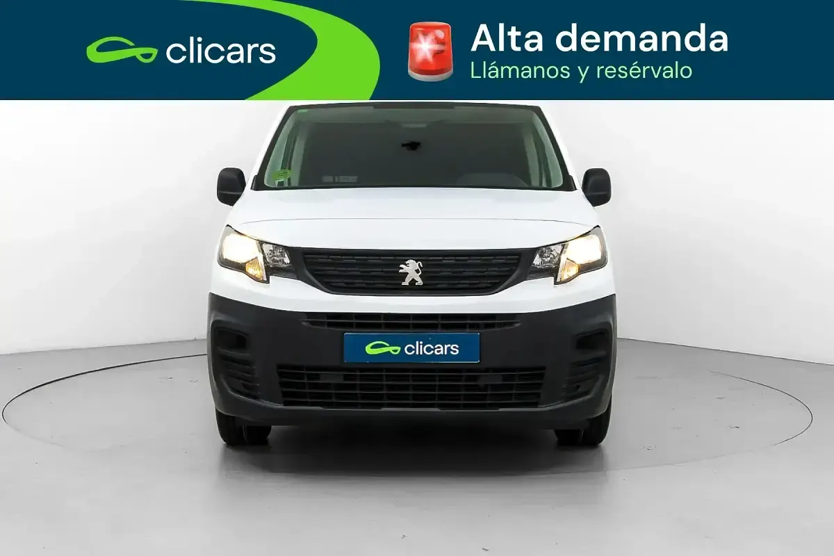 Usado Peugeot Partner S 100 CV (73 kW) 2021 Blanco Monovolumen