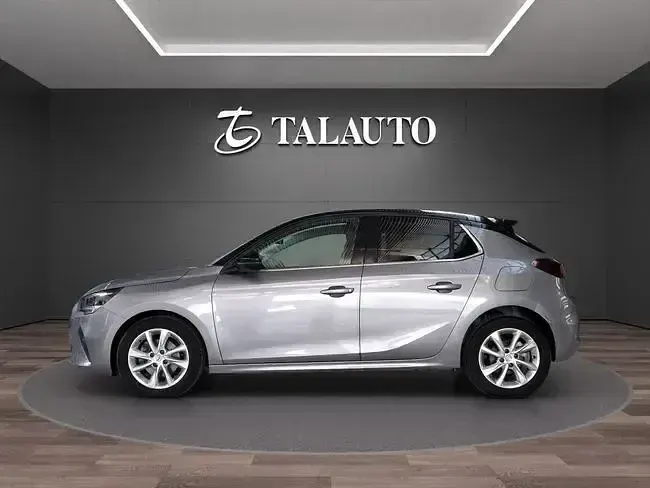 Usado Opel Corsa Elegance 100 CV (73 kW) 2021 Gris / plata Berlina