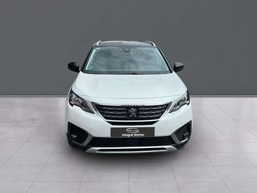 Usado Peugeot 5008 Allure 165 CV (121 kW) 2017 Blanco Monovolumen