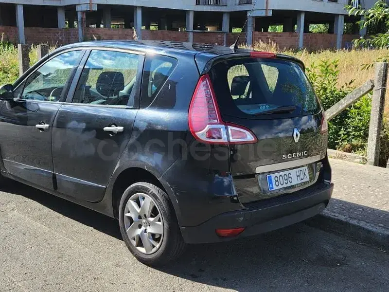 Usado Renault Scénic III Authentique 95 CV (69 kW) 2011 Negro Monovolumen