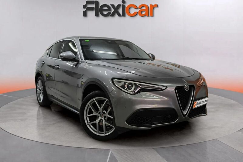 Gris Usado 2017 Alfa Romeo Stelvio SUV | 23.190 € (Precio justo) - Imagen 1/4