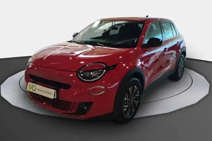 Usado Fiat 600E Red 114 kW (156 CV) 2024