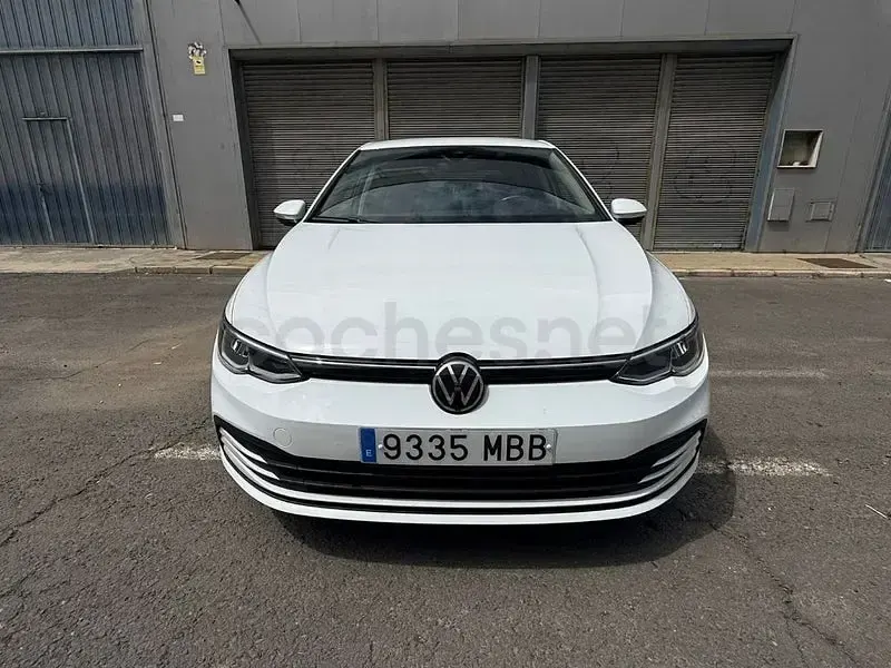 Usado VW Golf VIII Life 115 HP (84 kW) 2022 Branco Sedan