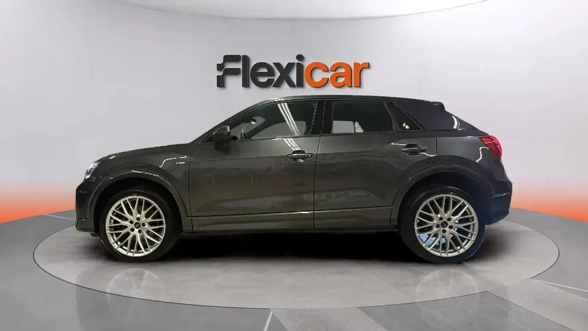 Usado Audi Q2 Premium 150 CV (110 kW) 2024 Gris SUV