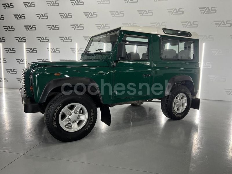 Verde Usado 2002 Land Rover Defender SUV | 26.900 € (Buen precio) - Imagen 1/4