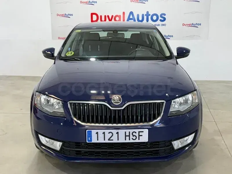 Usado Skoda Octavia Ambition 150 CV (110 kW) 2013 Azul Berlina