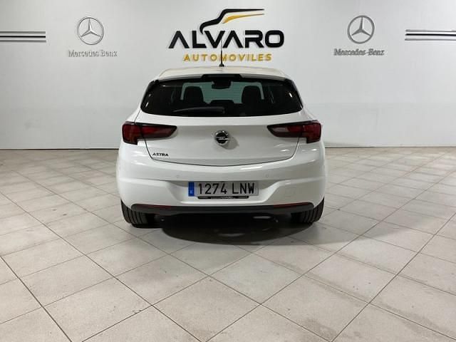 Usado Opel Astra GS Line 122 CV (89 kW) 2021 Blanco Utilitario