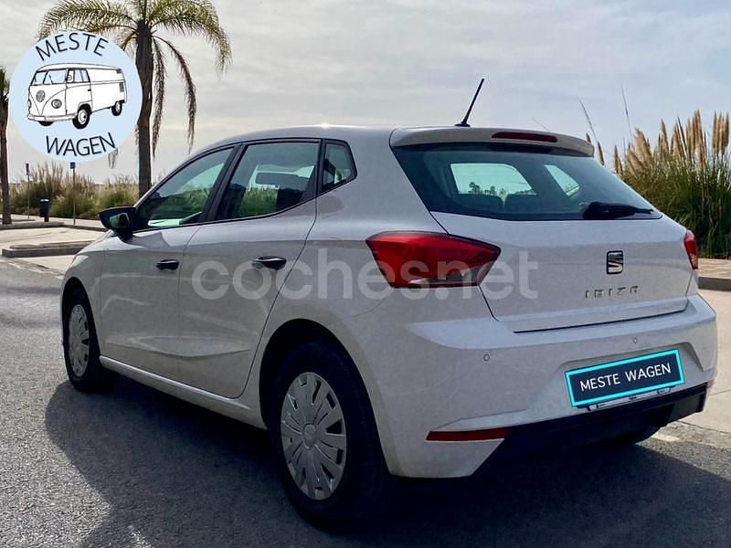 Usado Seat Ibiza Reference 80 CV (58 kW) 2021 Blanco Berlina