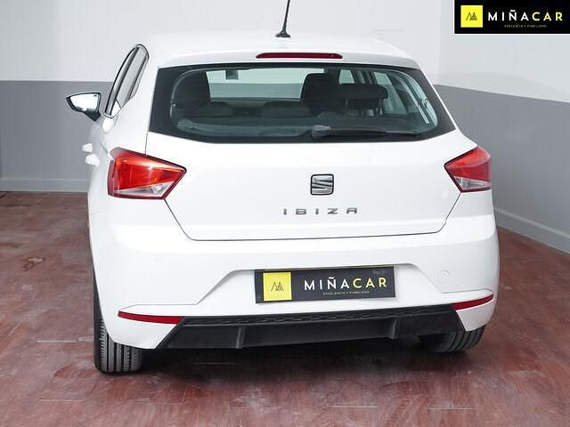 Usado Seat Ibiza Style 95 CV (69 kW) 2021 Blanco Utilitario