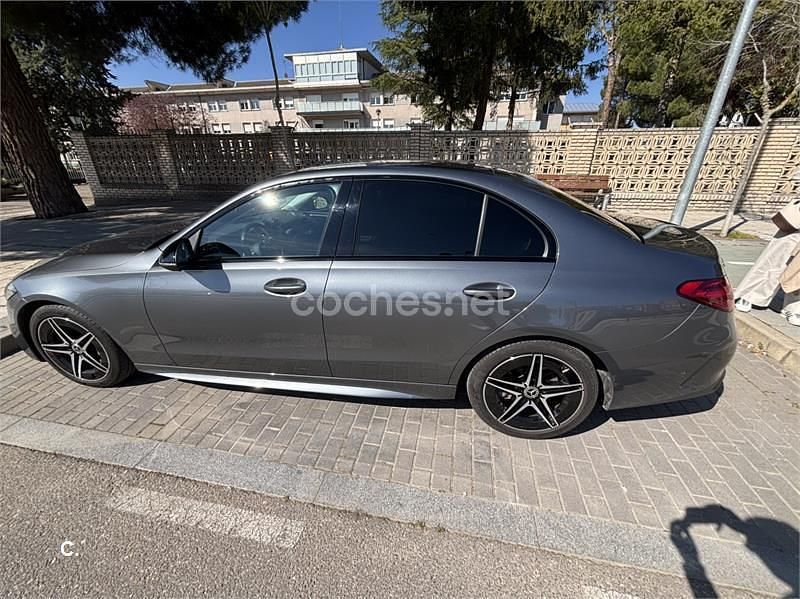Usado Mercedes C220 200 CV (147 kW) 2022 Gris / plata Berlina