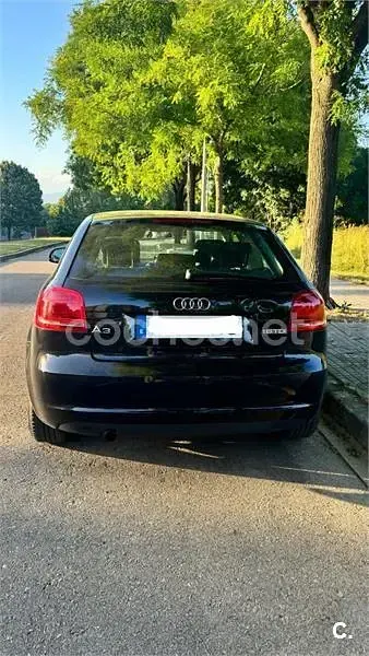 Usado Audi A3 Ambiente 105 CV (77 kW) 2011 Negro Utilitario