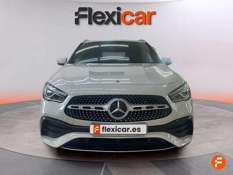 Usado Mercedes GLA200 150 CV (110 kW) 2021 Blanco SUV