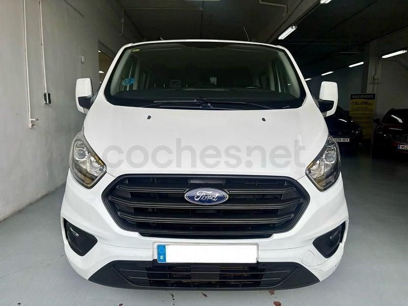 Usado Ford Transit Custom Limited 150 CV (110 kW) 2022 Blanco Monovolumen
