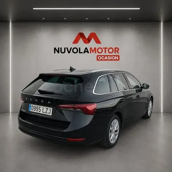 Usado Skoda Octavia Style 150 CV (110 kW) 2022 Negro Berlina