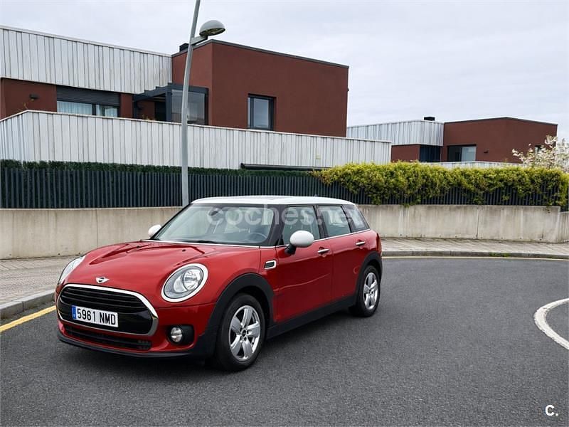 Usado Mini Cooper D Clubman 150 CV (110 kW) 2017 Rojo Familiar