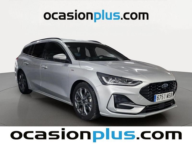 Usado Ford Focus ST-Line 155 CV (114 kW) 2024 Gris plata Monovolumen