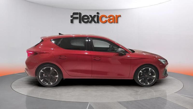 Usado Cupra Leon 150 CV (110 kW) 2024 Rojo Berlina