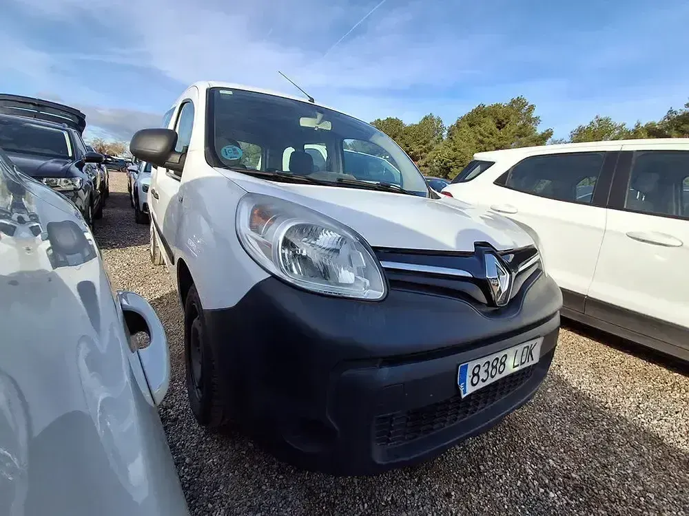 Usado Renault Kangoo 75 CV (55 kW) 2019 Blanco Monovolumen