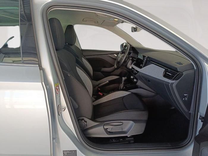 Usado Skoda Kamiq Selection 116 CV (85 kW) 2025 Gris plata SUV