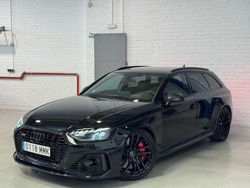 Usado Audi RS4 Exclusive 450 CV (330 kW) 2020 Negro Familiar