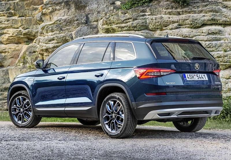 Usado Skoda Kodiaq Scout 4x4 150 CV (110 kW) 2018 Marrón SUV