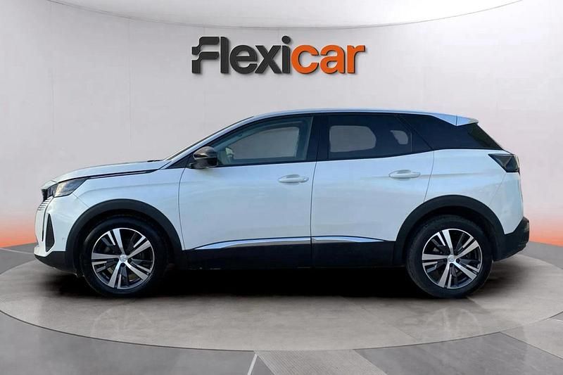 Usado Peugeot 3008 Allure 131 CV (96 kW) 2022 Blanco SUV