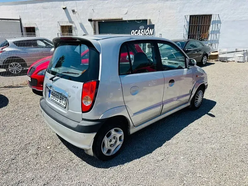 Usado Hyundai Atos GLS 59 CV (43 kW) 2003 Gris / plata Utilitario