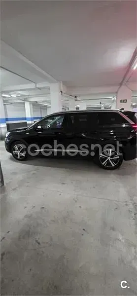 Usado Peugeot 5008 Allure 165 CV (121 kW) 2017 Negro Monovolumen