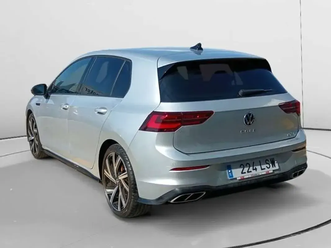 Usado VW Golf VII R-line 150 CV (110 kW) 2021 Gris Utilitario