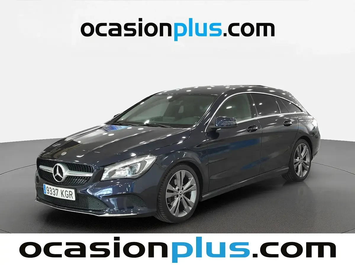 Usado Mercedes CLA200 Shooting Brake 136 CV (100 kW) 2018 Familiar