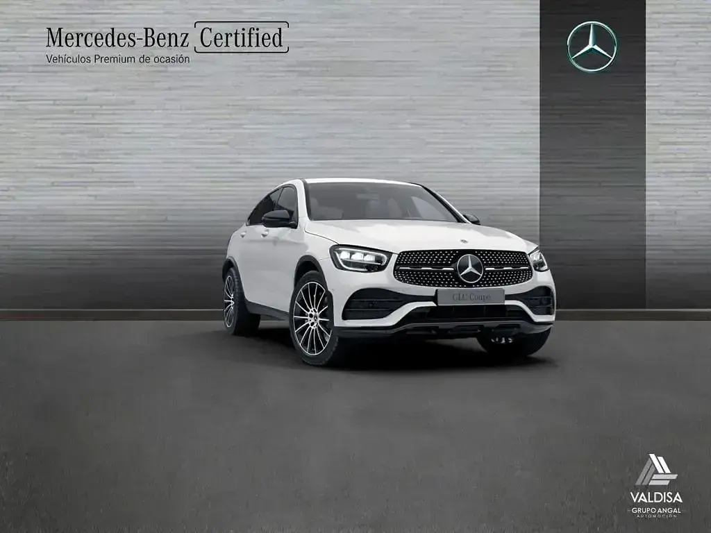 Usado Mercedes GLC300 AMG line 245 CV (180 kW) 2021 Blanco SUV