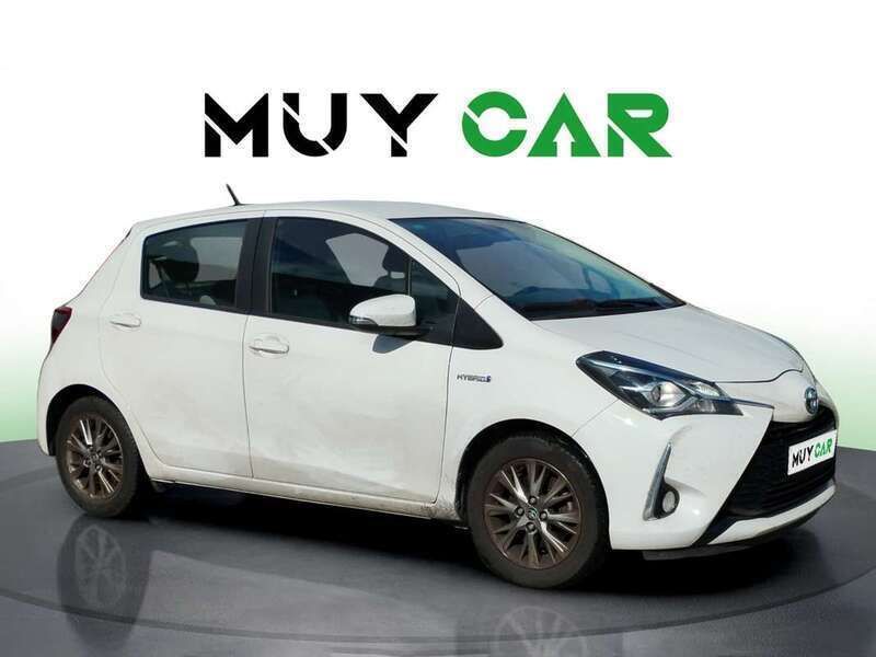 Blanco Usado 2019 Toyota Yaris Hybrid Active Utilitario | 12.990 € (Precio justo) - Imagen 1/4