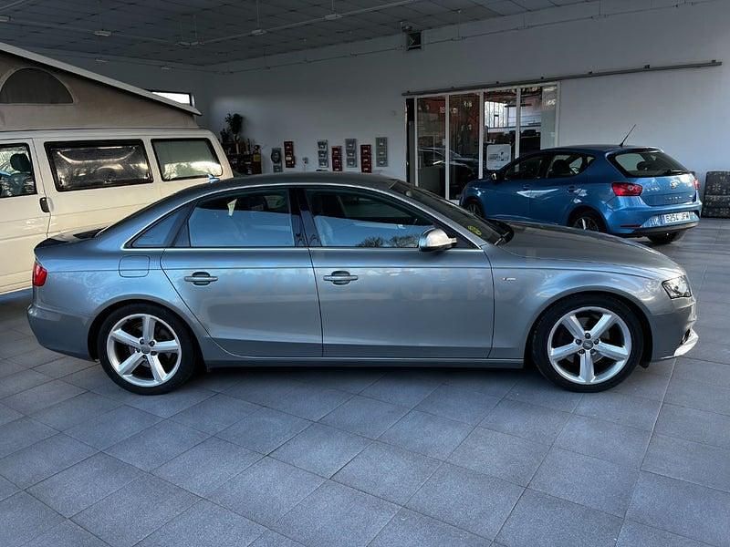 Usado Audi A4 S-Line 143 CV (105 kW) 2009 Gris / plata Berlina