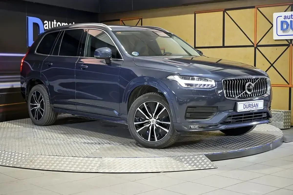 Usado Volvo XC90 Momentum 235 CV (172 kW) 2021 Gris SUV