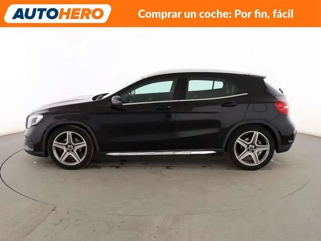 Usado Mercedes GLA220 AMG line 177 CV (130 kW) 2018 Negro SUV